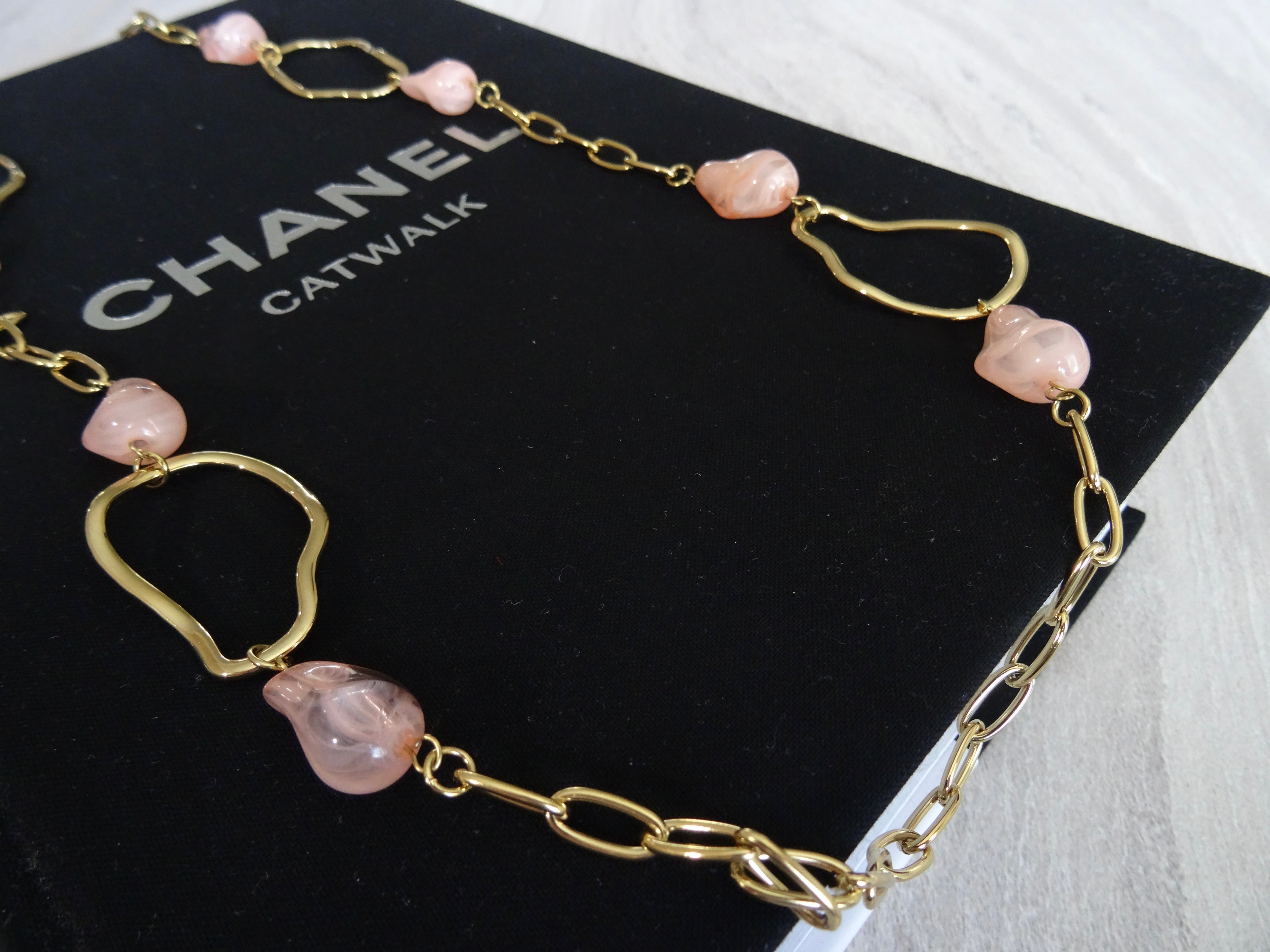 Statement Ketting met Roze Druppels